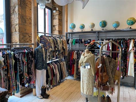 vintage clothing stores in athens